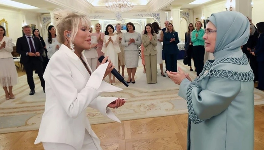 Süperstar Ajda Pekkan, şarkılarını First Lady’ler için söyledi