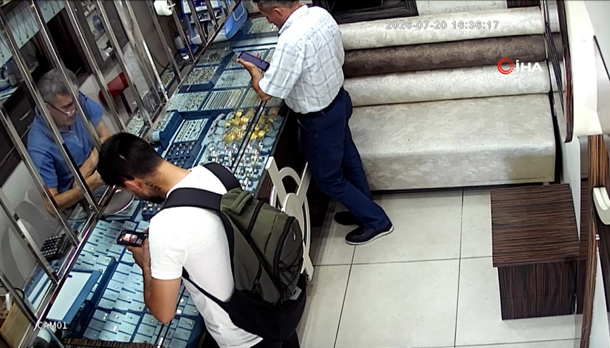 Milyonlarca lira değerindeki altınları alıp sırra kadem bastı Milyonlarca lira değerindeki altınları alıp sırra kadem bastı