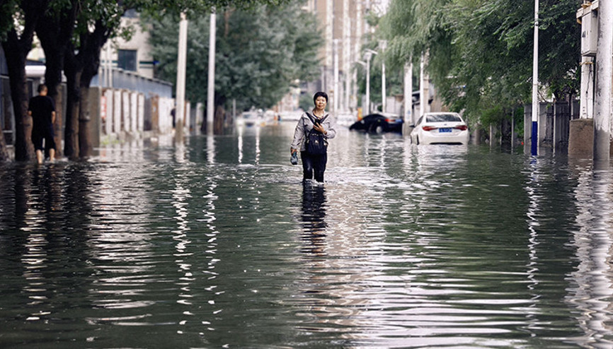 Çinde sel felaketi 10 can aldı