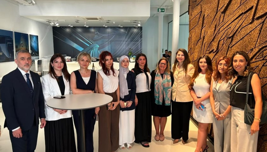 Azeri öğrenciler Londra’da