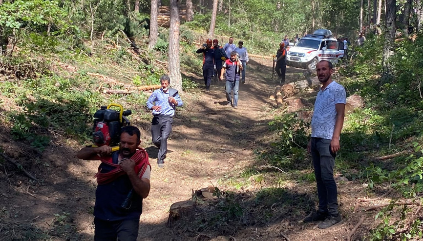 Tamir ettiği traktör hareket edince altınca kalıp, öldü