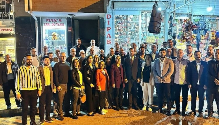 Hatayda CHPden 54 kişi istifa etti Hatayda CHPden 54 kişi istifa etti