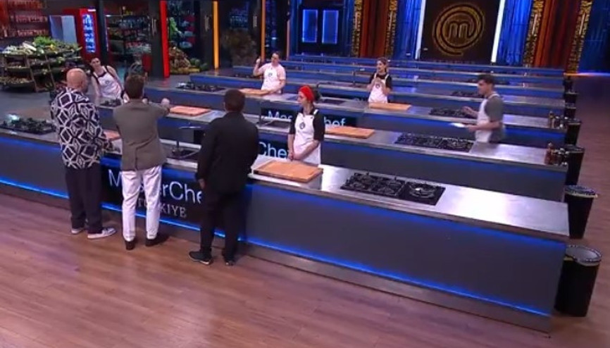 MASTERCHEF DÜN AKŞAM KİM KAZANDI MasterChef ana kadroya giren 13. yarışmacı kim oldu Son bölüm (31 Temmuz) MasterChef ana kadroya giren 13. isim MASTERCHEF DÜN AKŞAM KİM KAZANDI MasterChef ana kadroya giren 13. yarışmacı kim oldu Son bölüm (31 Temmuz) MasterChef ana kadroya giren 13. isim