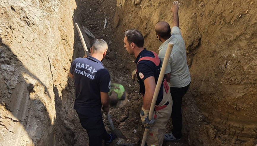 Antakyada altyapı çalışmasında göçük altında kalan işçi hayatını kaybetti Antakyada altyapı çalışmasında göçük altında kalan işçi hayatını kaybetti