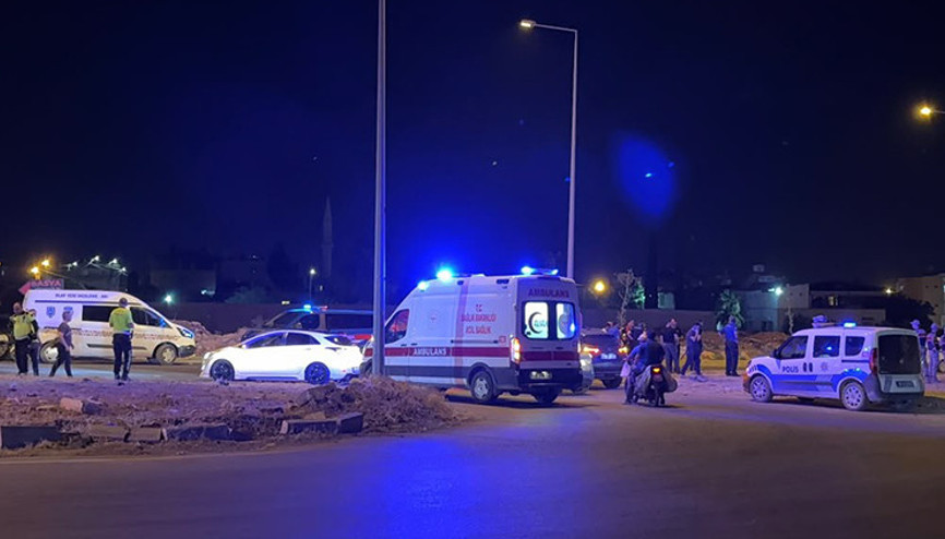 Gelin ve damat yakınları arasında silahlı kavga: 4 yaralı Gelin ve damat yakınları arasında silahlı kavga: 4 yaralı