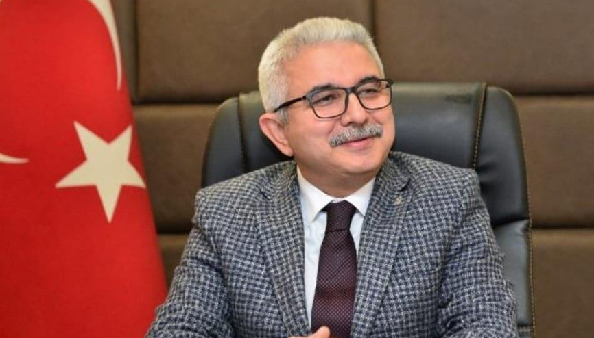 42 kişinin öldüğü sitenin müteahhidine tahliye 42 kişinin öldüğü sitenin müteahhidine tahliye