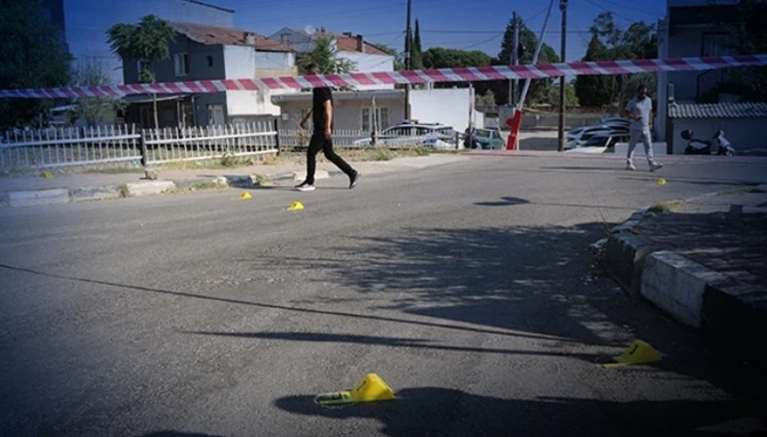 Motosikletli saldırgan, baba-oğlu öldürdü