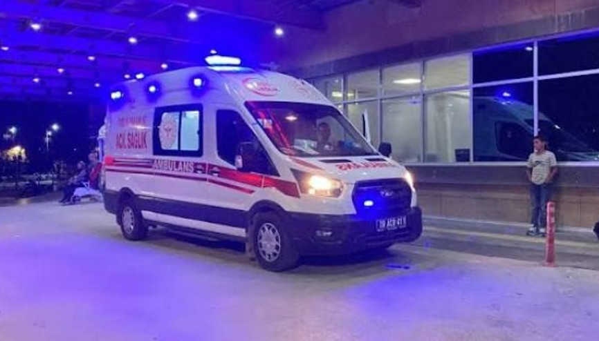 Çorumda elini yem kırma makinesine kaptıran çiftçi, ağır yaralandı