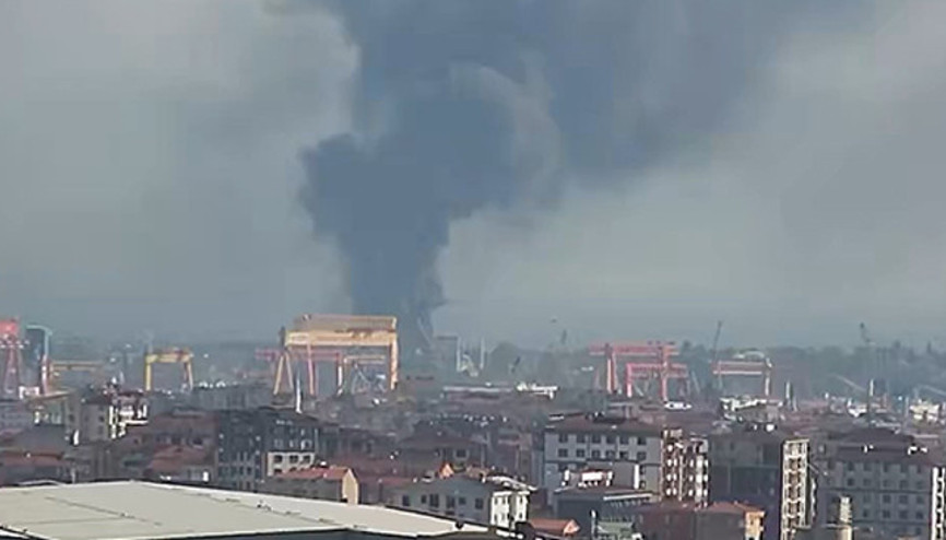 Tuzlada işçi konteynerinde çıkan yangın söndürüldü