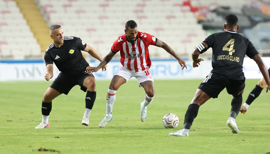 Ekenler Beton Sivasspor- Turka Esenler Erokspor: 0-0