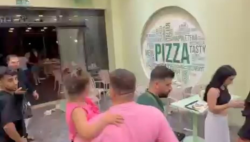 Pizzacıda iki grup arasında kavga