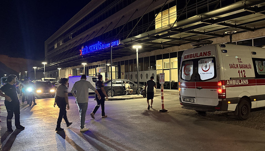 Otelde havuz bakımı sırasında sızan gazdan etkilenen 15 kişi hastaneye kaldırıldı