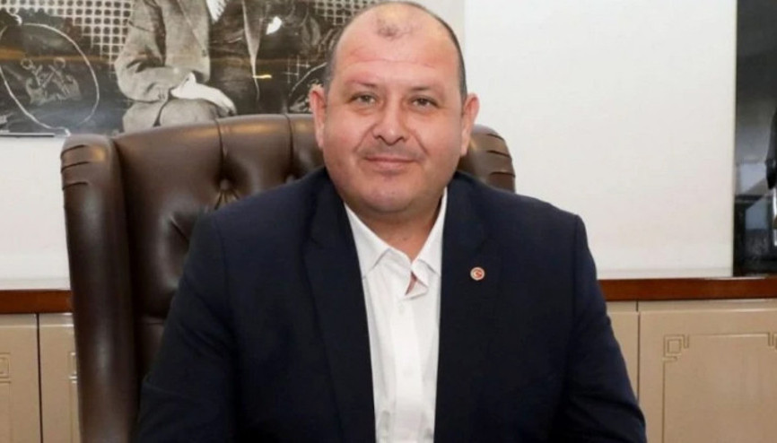 Tutuklanan Menderes Belediye Başkanı İlkay Çiçek, CHPden istifa etti