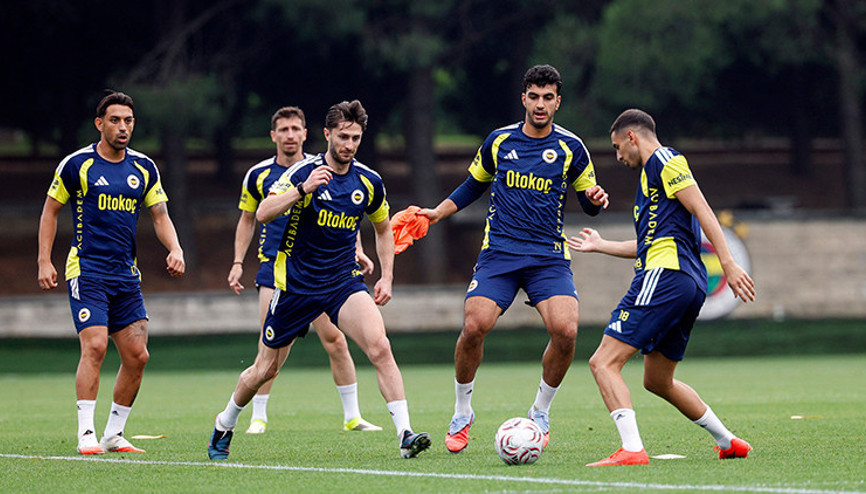 Fenerbahçenin Sturm Graz maçı kamp kadrosu açıklandı