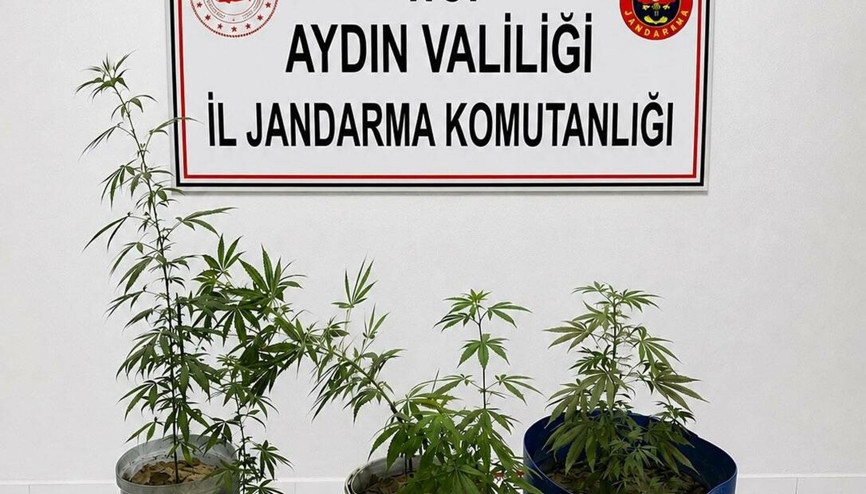 Kuşadasında uyuşturucu operasyonu: 3 gözaltı