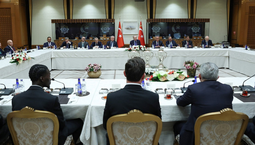 Erdoğan, Süper Lige çıkan takımları kabul etti