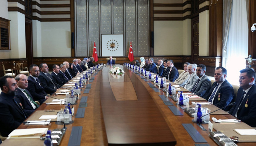 Cumhurbaşkanı Erdoğan, şehit ailelerini kabul etti