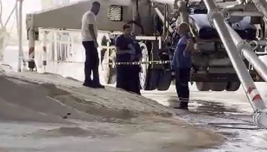 Antalyada feci ölüm: Temizlemek istediği kamyonun yanında cansız bedeni bulundu Antalyada feci ölüm: Temizlemek istediği kamyonun yanında cansız bedeni bulundu