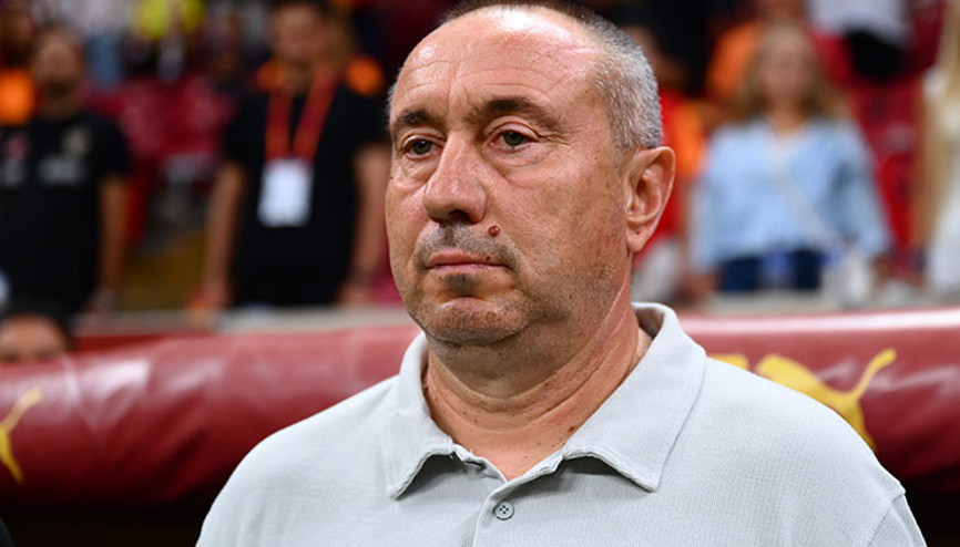Stanimir Stoilov: Maçı çevirmek için her şeyimizi verdik Stanimir Stoilov: Maçı çevirmek için her şeyimizi verdik