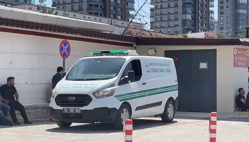Şanlıurfada evde pompalı tüfekle oynayan 10 yaşındaki Muhammed yaşamını yitirdi Şanlıurfada evde pompalı tüfekle oynayan 10 yaşındaki Muhammed yaşamını yitirdi