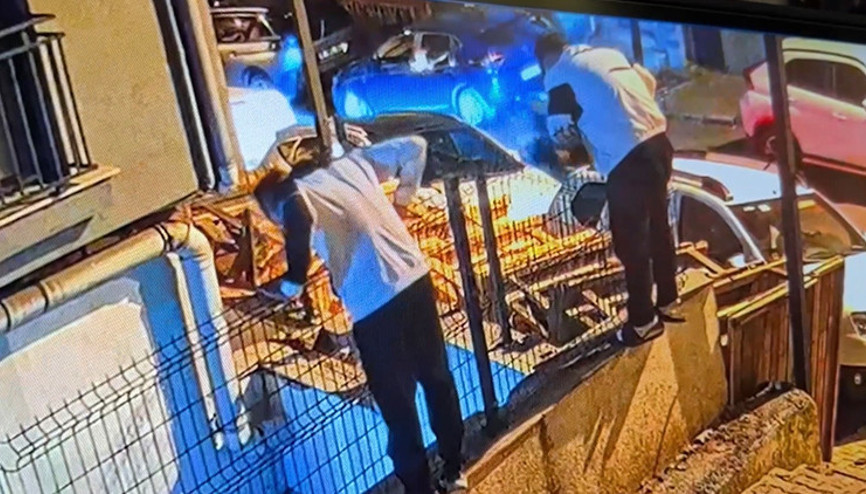 Kağıthanede 26 yaşındaki kadının feci ölümü: Acı olay kamerada
