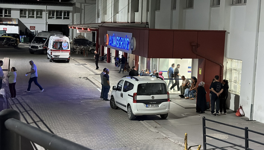 Otomobilin çarptığı, 3 yaşındaki Elif hayatını kaybetti Otomobilin çarptığı, 3 yaşındaki Elif hayatını kaybetti