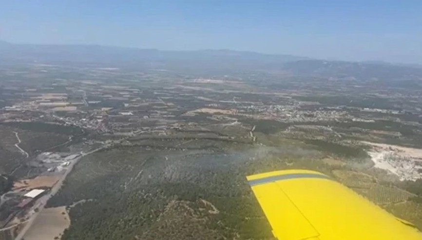Soma’daki orman yangınına havadan ve karadan yoğun müdahale Soma’daki orman yangınına havadan ve karadan yoğun müdahale