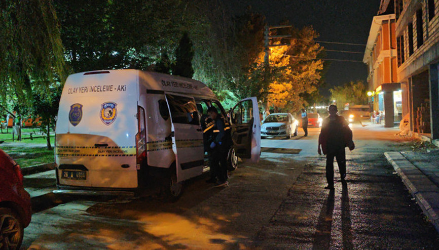 Misafirliğe gittiği arkadaşının evinin penceresinden düşerek hayatını kaybetti Misafirliğe gittiği arkadaşının evinin penceresinden düşerek hayatını kaybetti