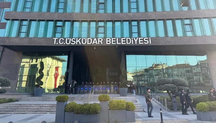 Üsküdar Belediyesine yönelik soruşturmada 3 kişi tutuklandı Üsküdar Belediyesine yönelik soruşturmada 3 kişi tutuklandı