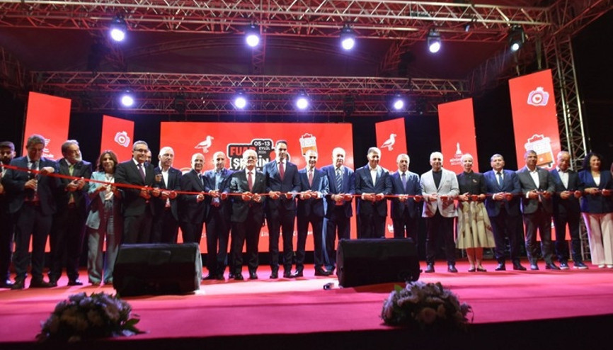 İzmir Enternasyonel Fuarı şehrin kalbinde