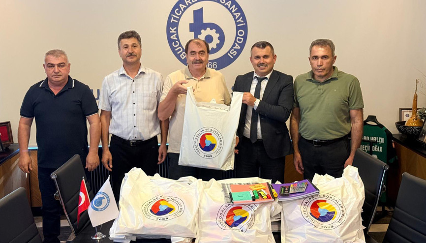 300 öğrenciye kırtasiye yardımı 300 öğrenciye kırtasiye yardımı