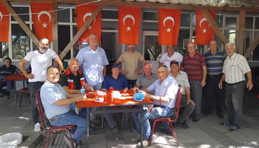 Tekirdağda üreticilerle buluşan ekipler tarımsal bilgilendirme yapıyor