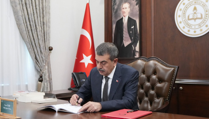 Öğretmenlere ve bakanlık personeline mesaj