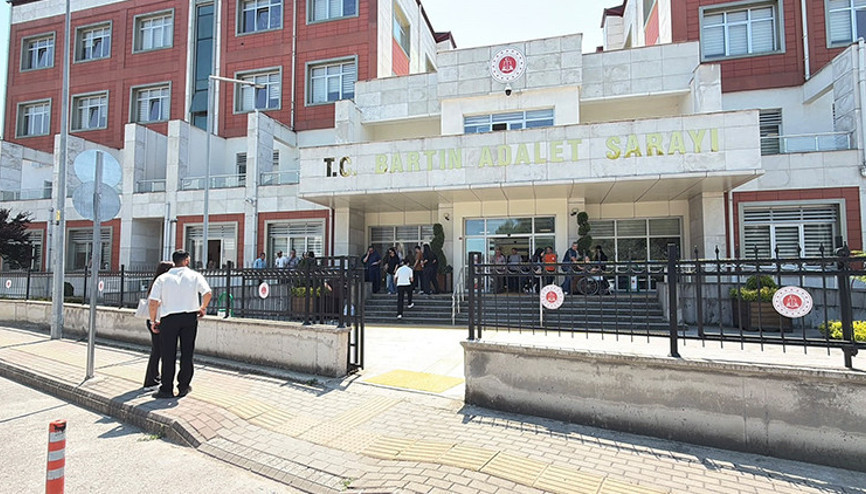 Bartında sanal medyada müstehcen yayın operasyonu: 2 şüpheli tutuklandı Bartında sanal medyada müstehcen yayın operasyonu: 2 şüpheli tutuklandı
