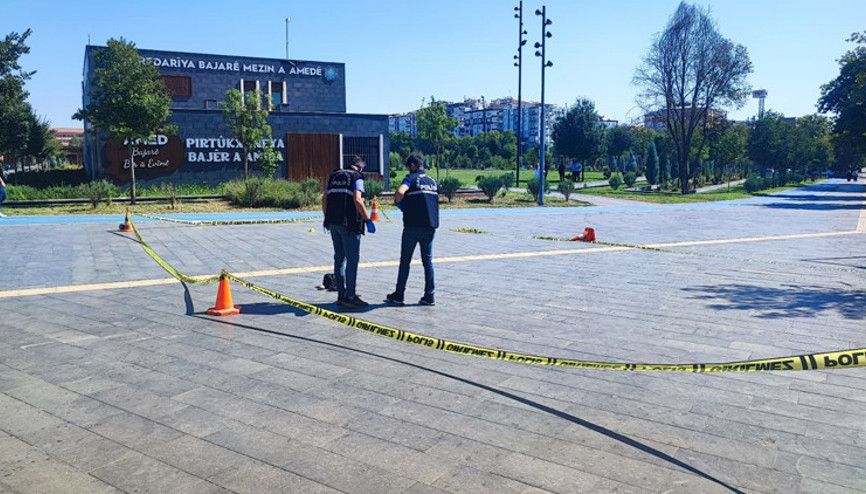Diyarbakırda dehşet: Eski eşini vurup araca bindirerek kaçırdı, polisin sıkıştırdığı araçta intihar etti