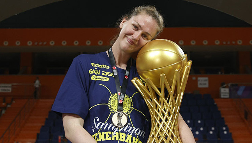 Fenerbahçe Kadın Basketbol Takımında Meessemanın sözleşmesi uzatıldı