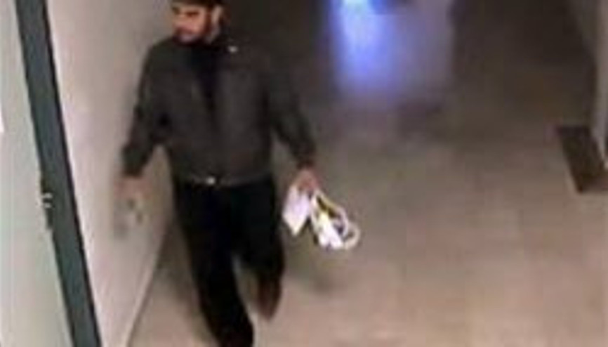 Kozinoğlunun ölümüne ilişkin soruşturma: Adli Tıptan hırsızlık yaptığı belirtilen şüpheli adliyeye getirildi Kozinoğlunun ölümüne ilişkin soruşturma: Adli Tıptan hırsızlık yaptığı belirtilen şüpheli adliyeye getirildi