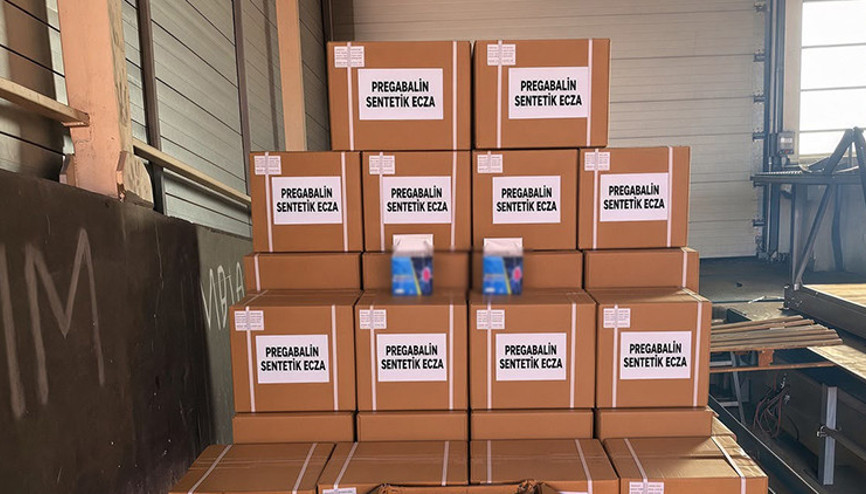 Mersinde 3 ayrı operasyonda 1 ton 716 kilo 500 gram pregabalin ele geçirildi Mersinde 3 ayrı operasyonda 1 ton 716 kilo 500 gram pregabalin ele geçirildi