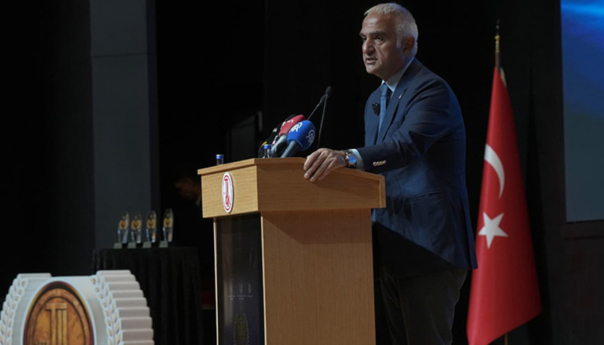 Türk Diline Hizmet Ödülleri sahiplerini buldu Türk Diline Hizmet Ödülleri sahiplerini buldu