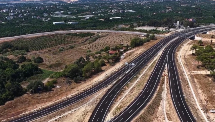 Çeşmeli-Erdemli-Silifke-Taşucu Otoyolunda seyahat süresi 18 dakikaya düşüyor Çeşmeli-Erdemli-Silifke-Taşucu Otoyolunda seyahat süresi 18 dakikaya düşüyor