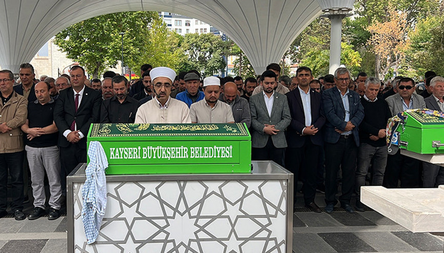 3 yaşındaki Kaanın kahreden ölümü: Babasının kucağındayken üzerine kaya parçası devrildi