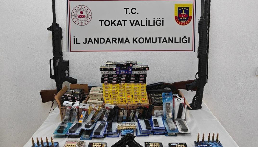Tokatta silah kaçakçılarına operasyon Tokatta silah kaçakçılarına operasyon