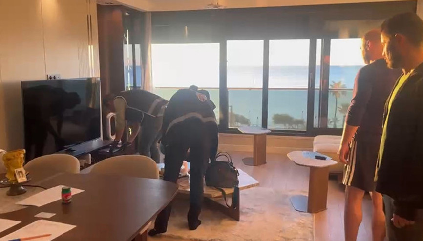 Uyuşturucu ve fuhuş operasyonunda gözaltına alınan 20 şüpheli hakkında karar Uyuşturucu ve fuhuş operasyonunda gözaltına alınan 20 şüpheli hakkında karar