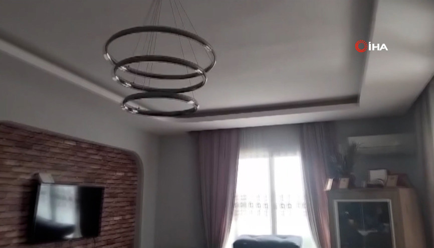 Adanada deprem anı kamerada Adanada deprem anı kamerada