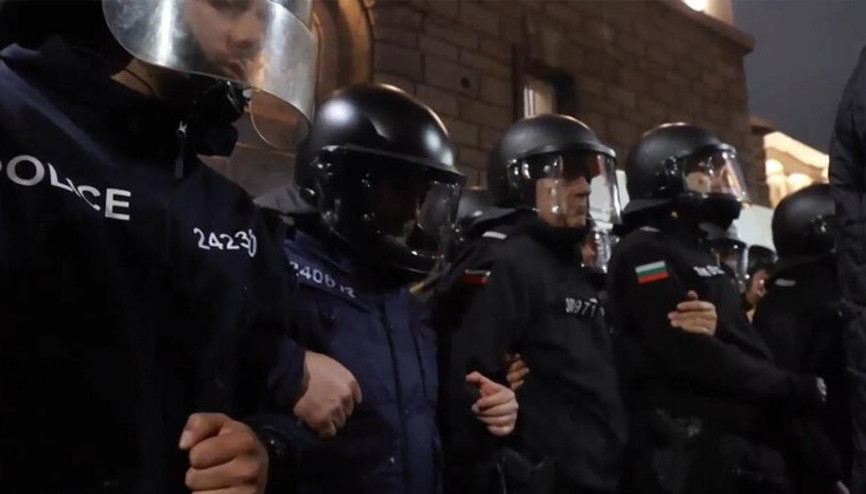 Bulgaristanda devlet kurumlarına yönelik peş peşe saldırı ihbarları