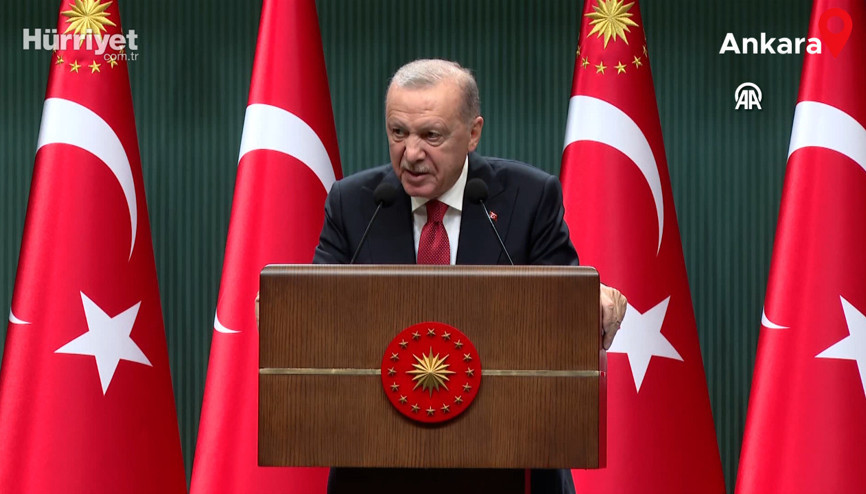 Cumhurbaşkanı Erdoğan: Milletimizin hak ve hukukunun korunması kırmızı çizgimizdir Cumhurbaşkanı Erdoğan: Milletimizin hak ve hukukunun korunması kırmızı çizgimizdir