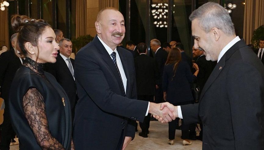 Bakan Fidan Bakü’de Bakan Fidan Bakü’de