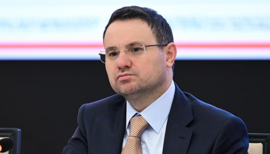 Anayasa ülkemize dar gelmektedir Anayasa ülkemize dar gelmektedir