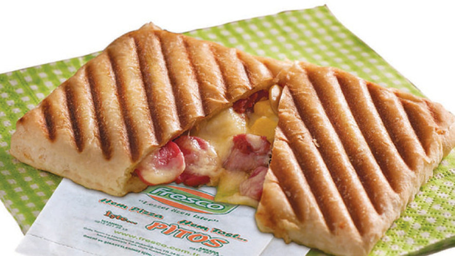 Pizza ile tostu evlendiren adam