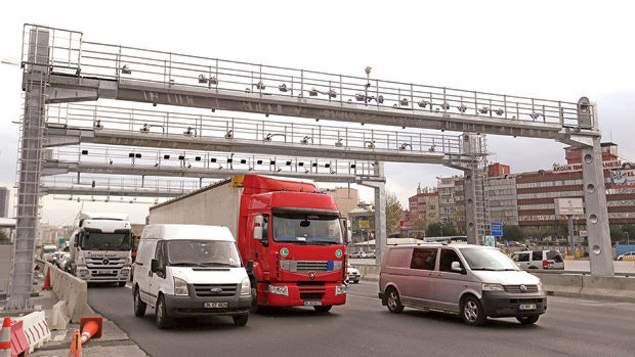 Bu yola dikkat: Sistem HGS’li araçları tanımıyor